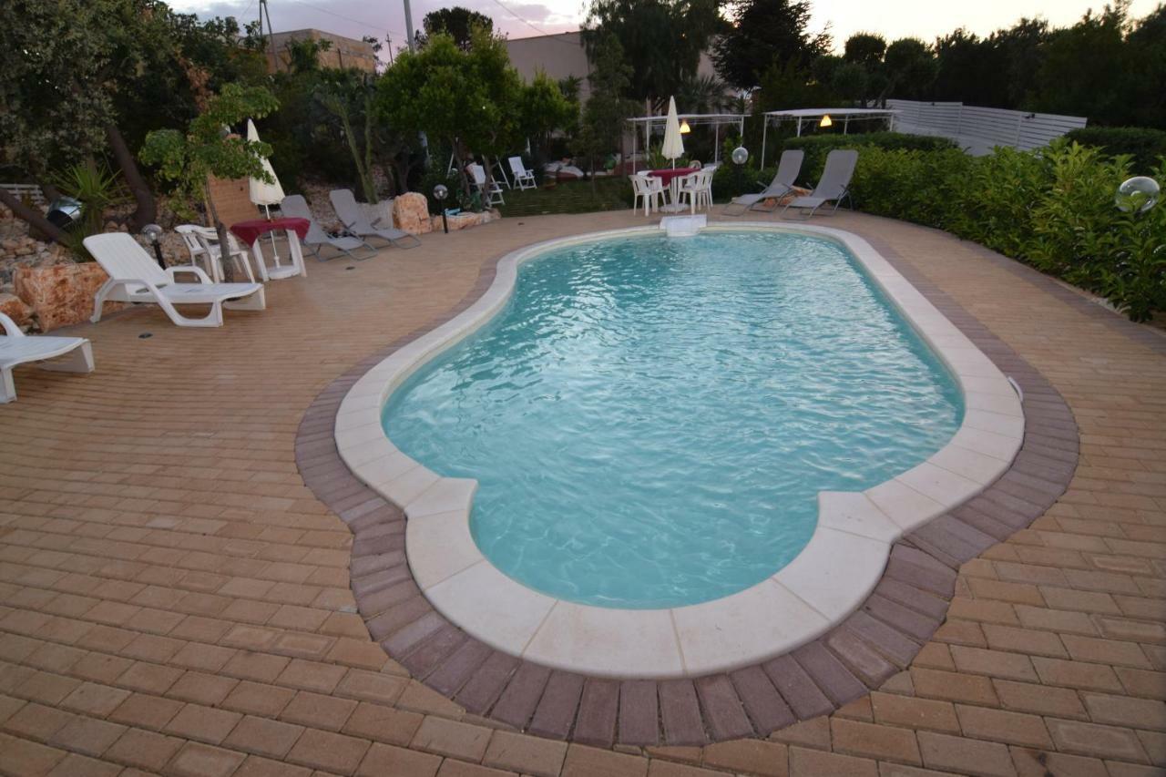 Villa Ottavia مونوبولي المظهر الخارجي الصورة